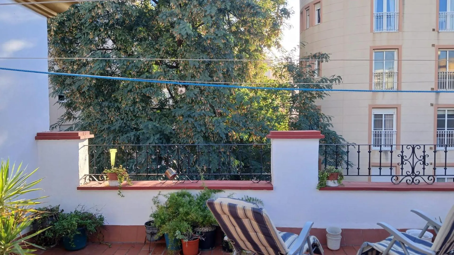 Habitaciones En Casa Residencial Cercana Al Centro Historico De Malaga